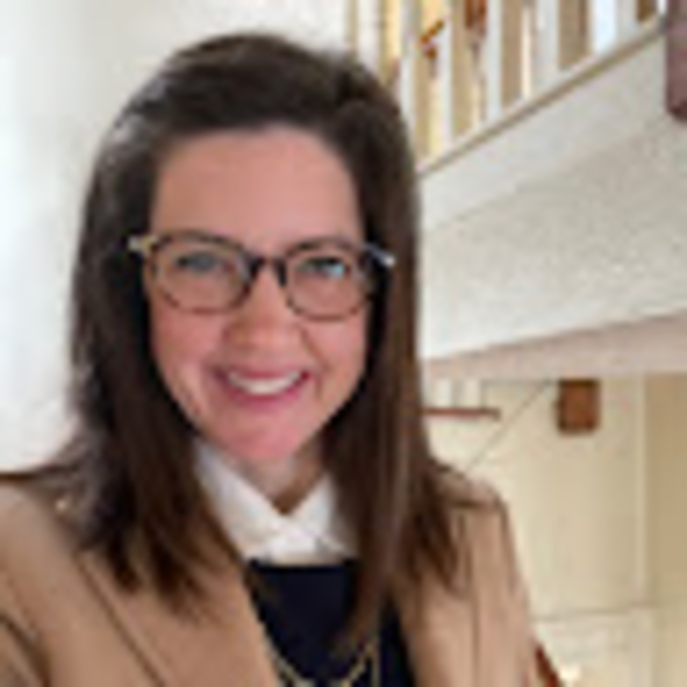 Meet your Posher, Adrienne